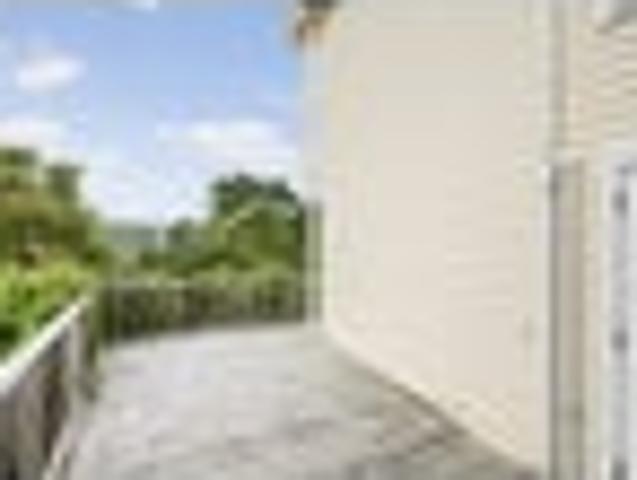 Crofton Downs, 2 bedrooms, $500 pw