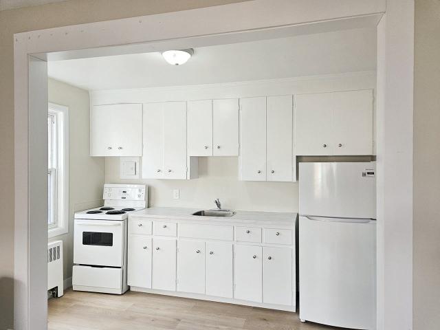 Crofton Place 2 Bedroom Apartment for Rent at 366 Belgrave Ave, London, ON N6C 4C3 Highland