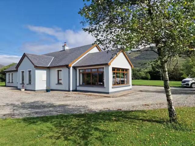 Croi Na Feile, Canfie, Ardgroom, Co. Cork, P75HN93 is for sale