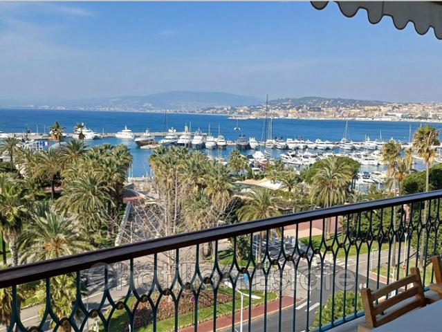 CROISETTE Port CANTO APPARTEMENT 3 PIECES de 103 m² avec GAR