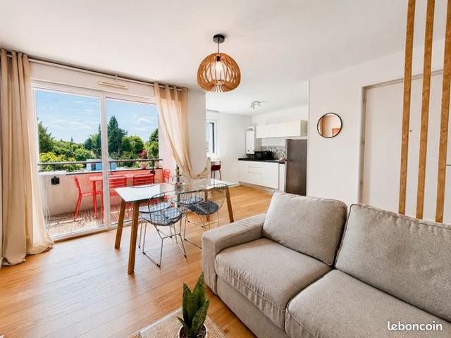 Croisé Laroche – Appartement 3 pièces avec terrasse et parking