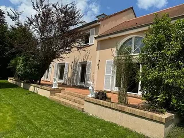 Croissy sur Seine 78290 Location maison 10 pièces t10 terrasse