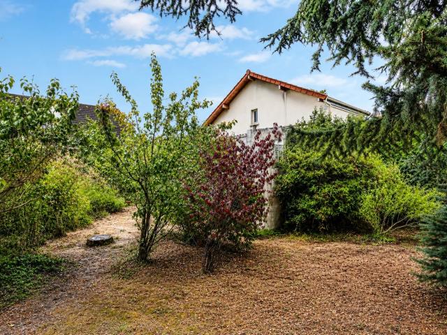 CROISSY SUR SEINE CHARMANTE 1930 de 90 M² TERRAIN 515 m² à