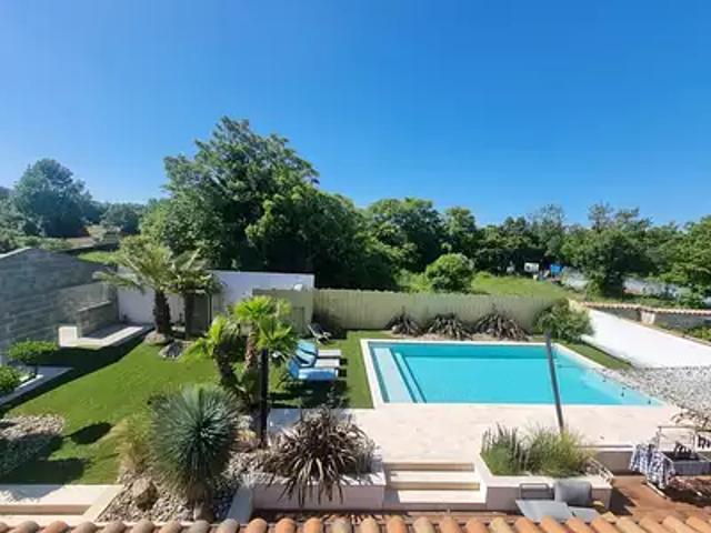 Croix Chapeau 17220 Achat / Vente maison 7 pièces t7 piscine jardin