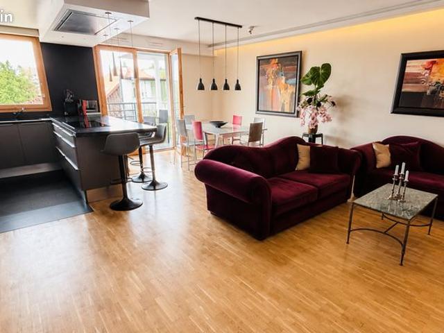 Croix de Chavaux – Superbe appartement familial de 123 m² avec terrasse