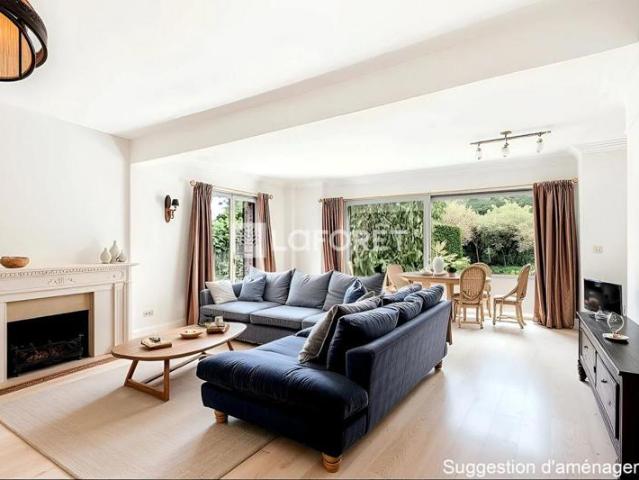 Croix, Demeure familiale au calme, en fond d'allée privée