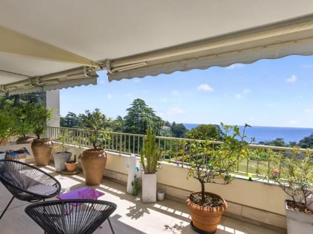 CROIX DES GARDES. APPARTEMENT D'EXCEPTION