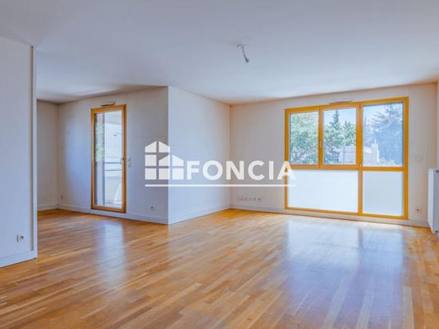 Croix Rousse T4 DE 100 M² AVEC BALCON ET GARAGE DOUBLE