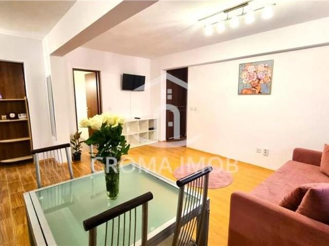 CromaImob Inchiriere apartament 3 camere, zona Malu Rosu