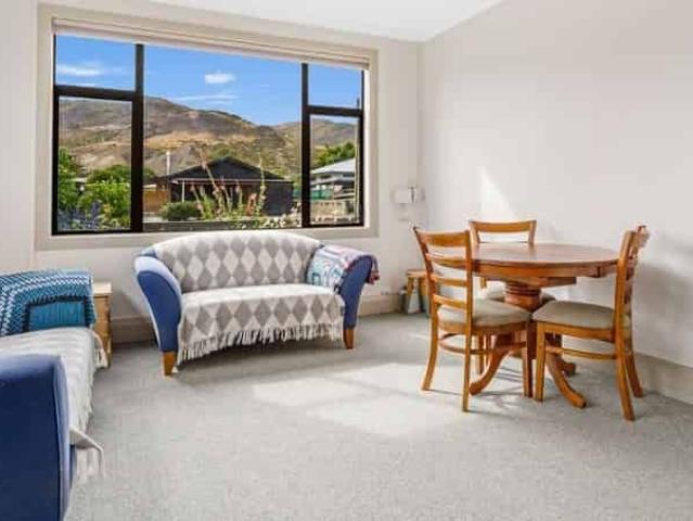 CROMWELL 2 BEDROOM