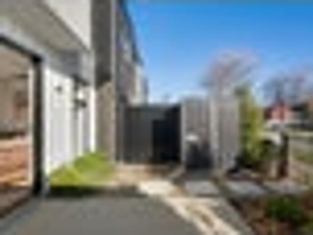 Cromwell, 2 bedrooms, $700 pw