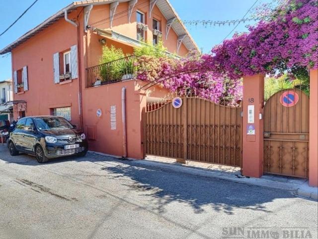 Cros de Cagnes, plein Sud, villa individuelle de 165m2 carre. 166m² Cagnes sur Mer