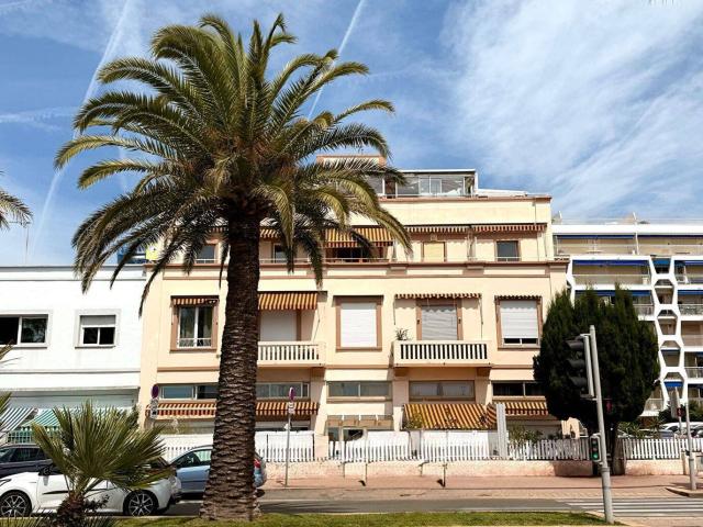 CROS DE CAGNES STUDIO FRONT DE MER
