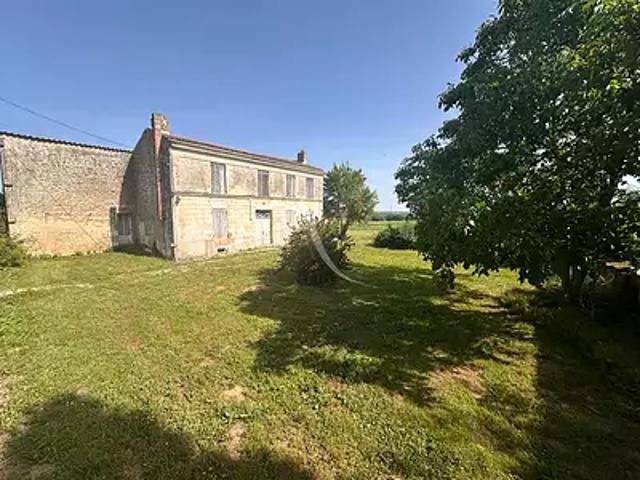 Crazannes 17350 Achat / Vente maison 6 pièces t6 au dernier étage