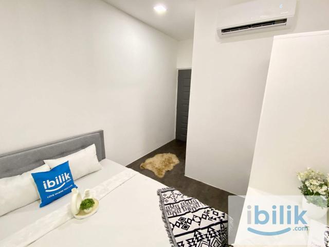 CRAZY DEAL Cozy Queen Bed Room attached with Washroom Move in Ready One Month / Zero / Flexible Deposit