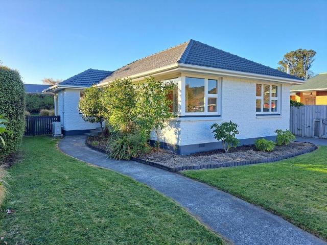 cracroft, 3 bedrooms