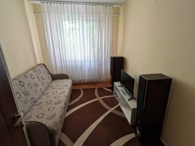 Craiovita nouă, etaj 4/4, preț 300 euro