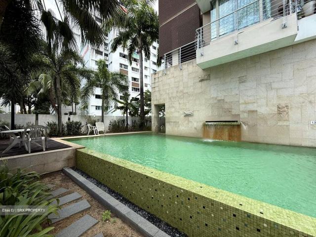 Crane Court D15, Apartment