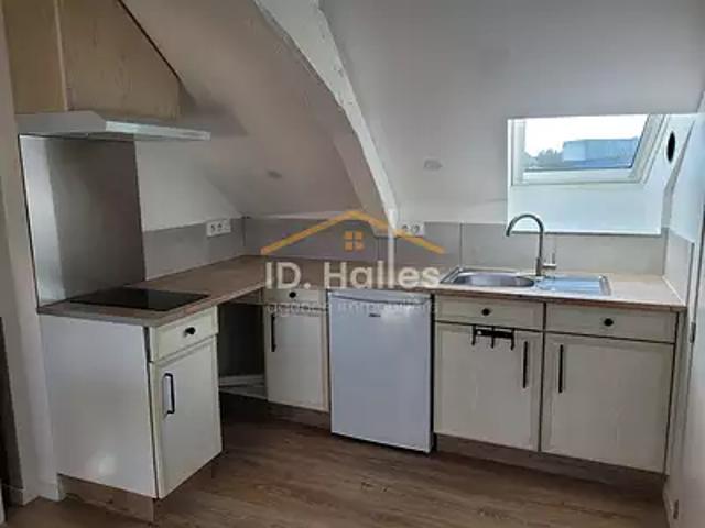 Craon 53400 Location appartement 1 pièce t1 au dernier étage cave