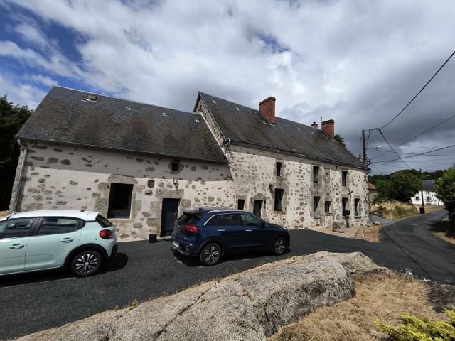 CREUSE Près de La Souterraine Maison de 4 chambres avec jardin