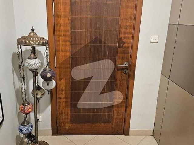 Creek Vista 4 Bedroom Apartment Fully Maintained Middle Floor Shaheen Road Bungalow Facing