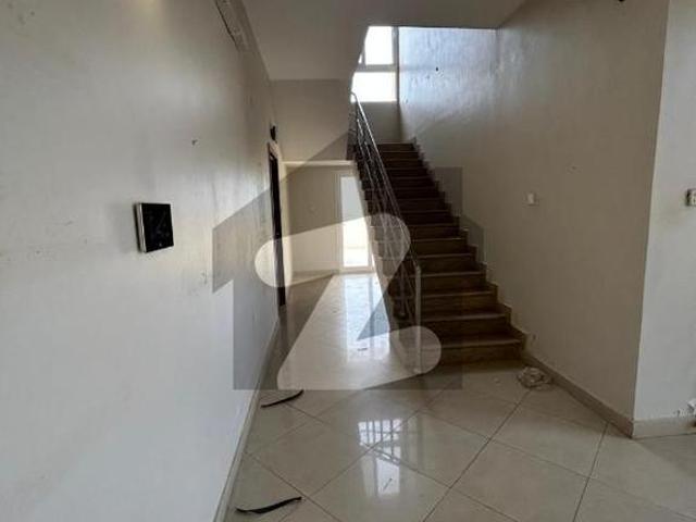 Creek Vista 4 Bed Flat For Rent 16 Street Facing Creek Vista