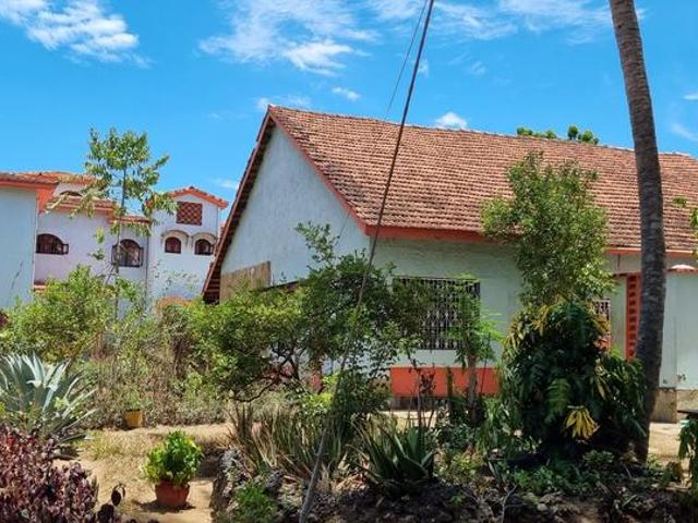 Creek Beach 7 Bedrooms Maisonette on sale
