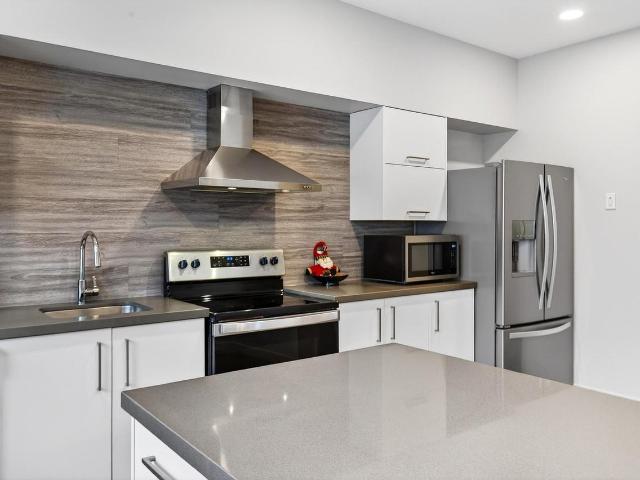 Creekview Heights Apartments 1 Bedroom Apartment for Rent at 1693, 1695, 1697 & 1699 Deleenheer Road, North Okanagan C, BC V1B 3R7 North BX