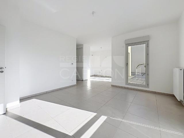 CREPIEUX CENTRE VILLAGE T3 61m² + LOGGIA + PARKING 282000€