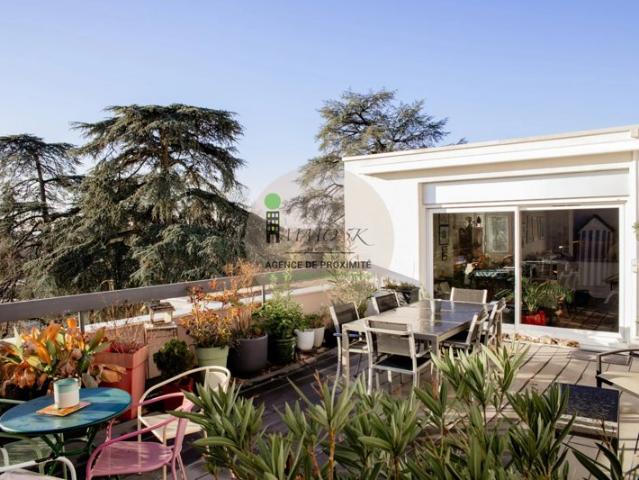 CRÉPIEUX LA PAPE Appartement T5 105,47m2 2 Parkings