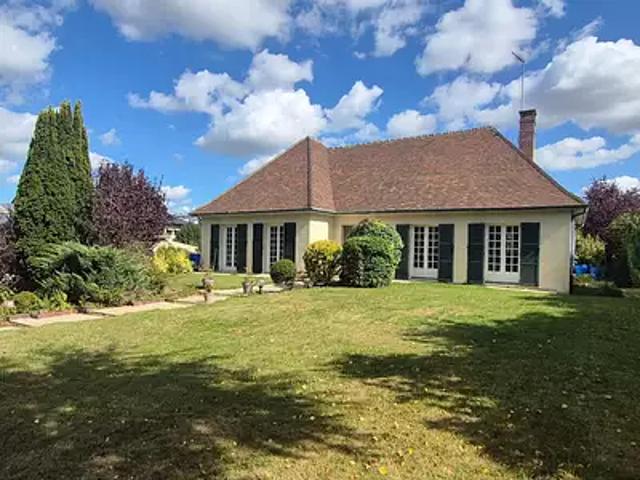 Crépy en Valois 60800 Achat / Vente maison 7 pièces t7 au dernier étage terrasse