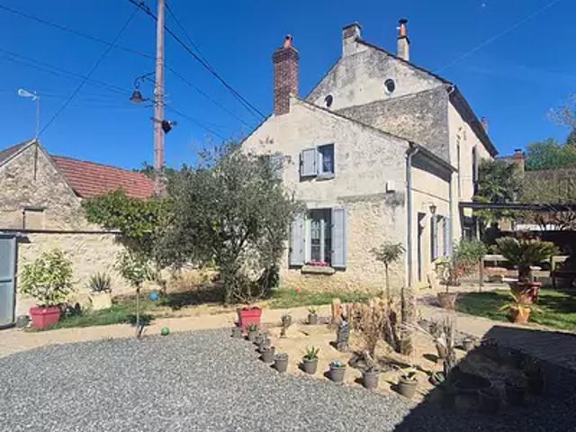 Crépy en Valois 60800 Achat / Vente maison 8 pièces t8 au dernier étage terrasse