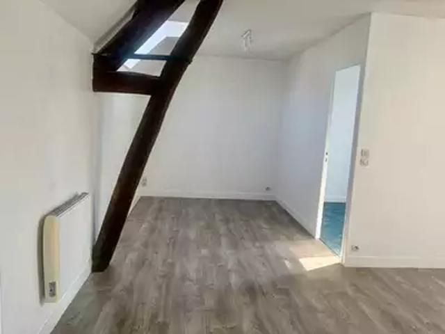 Crépy en Valois 60800 Location appartement 2 pièces t2 parking