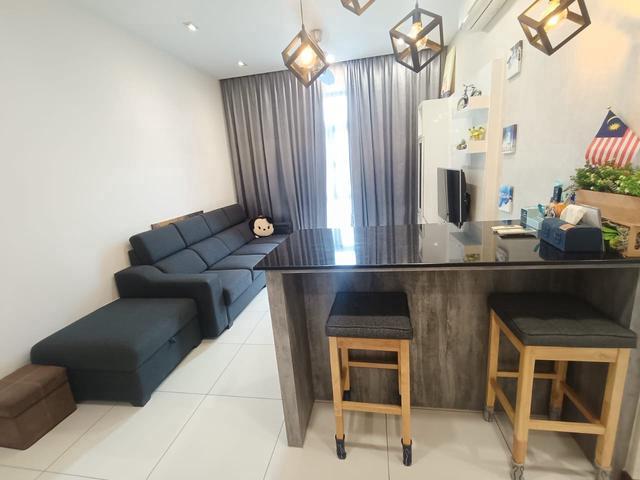 Crescent Bay Bayu Puteri Shulterbus To Ciq Near Town Mid Valley