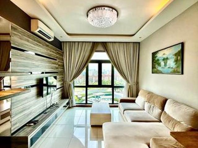 Crescent Bay Suite Bayu Puteri 2 near CIQ 3 Bed 2 Bath Fully Furnish