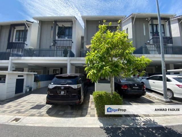 Crescent Park Townvilla