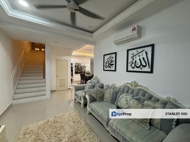 Crescent Park Townvilla