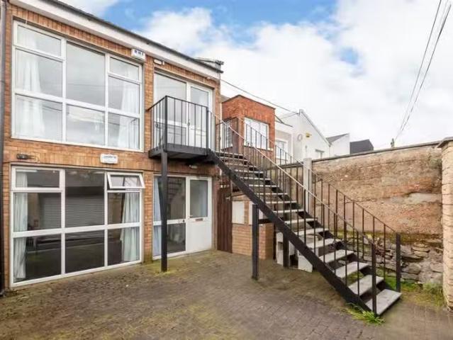 Crescent Place, Malahide Road, Clontarf, Dublin 3 is for rent