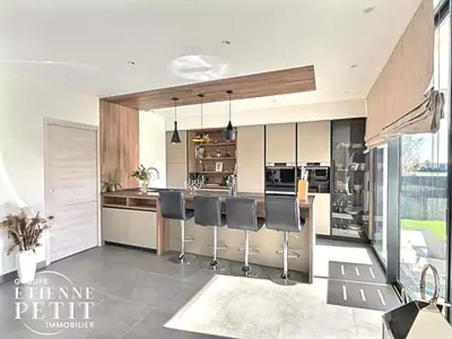 Crespières 78121 Achat / Vente maison 6 pièces t6 au dernier étage piscine