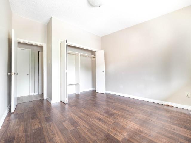 Creston House 1 Bedroom Apartment for Rent at 7010 101 Ave Nw, Edmonton, AB T6A 0H7 Terrace Heights