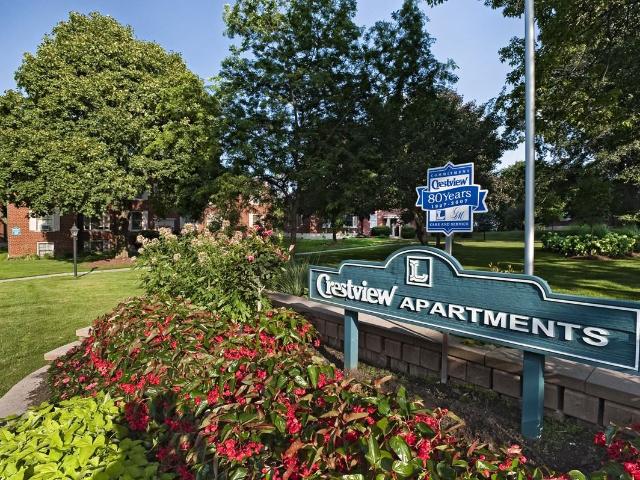 Crestview Apartments 1 Bedroom Apartment for Rent at 37 Leacrest Rd. and 57 93 Mallory Cres Toronto, ON M4G 1E5 Leaside