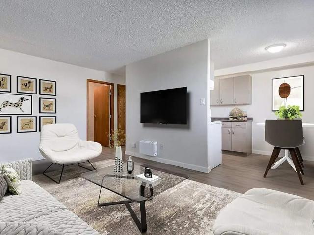 Crestview Manor 3 Bedroom Apartment for Rent at 560 Robert St E, Swift Current, SK S9H 2A7