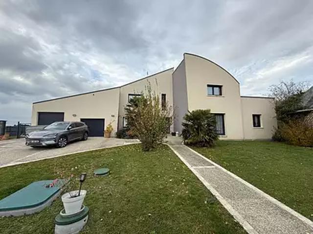 Vendôme 41100 Achat / Vente maison 8 pièces t8 terrasse parking