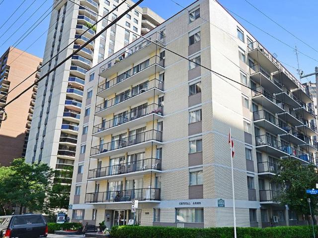 Crystal Arms 1 Bedroom Apartment for Rent at 235 Bay St, Ottawa, ON K1R 5Z2 Downtown Ottawa