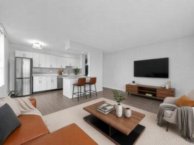 Crystal Court Apartments 1 Bedroom Apartment for Rent at 1434 Burnaby St, Vancouver, BC V6G 1W8 West End