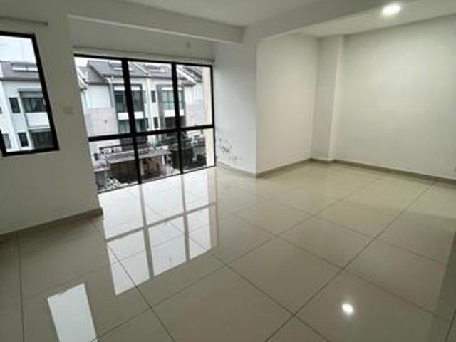 Crystal Indahpura Kulai 25 Storey Terrace House For Sale