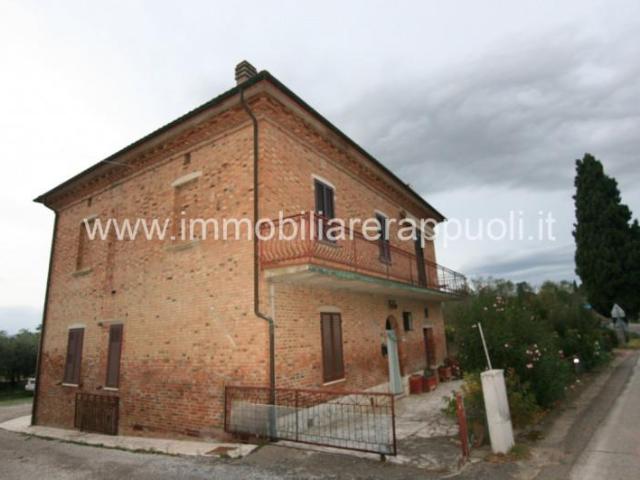 Cs22 In una delle zone più tranquille e facilmente accessi. 316m² Bettolle