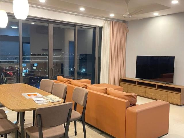 CUỘC SỐNG THƯ GIÃN ĐẲNG CẤP | CHO THUÊ 3PN MÁY GIẶT SẤY & SOFA CHỮ L TẠI ESTELLA HEIGHTS