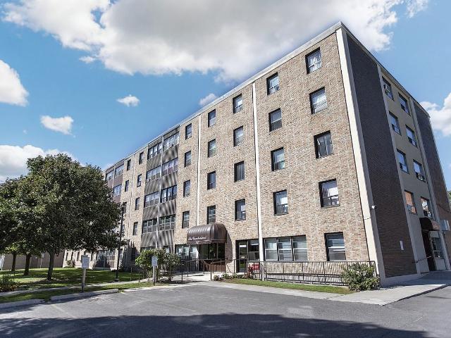 Cumberland 2 Bedroom Apartment for Rent at 200 The Parkway, Kingston, ON K7M 3E6 Grenville Park