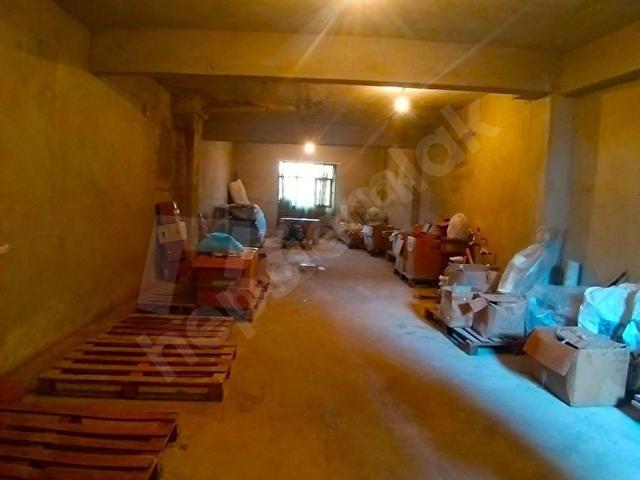 CUMHUİYET MAHALLESİNDE KİRALIK 80M2 DEPO ÜRETİM VESAİRE
